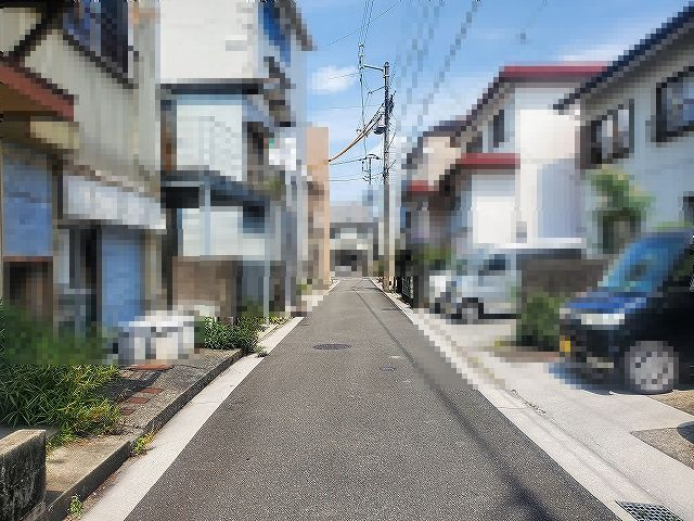 高知市越前町2丁目　土地の前面道路含む現地写真