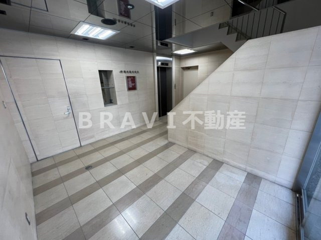 清川ビル本館　BRAVI不動産のロビー|【清川ビル本館】ロビーです