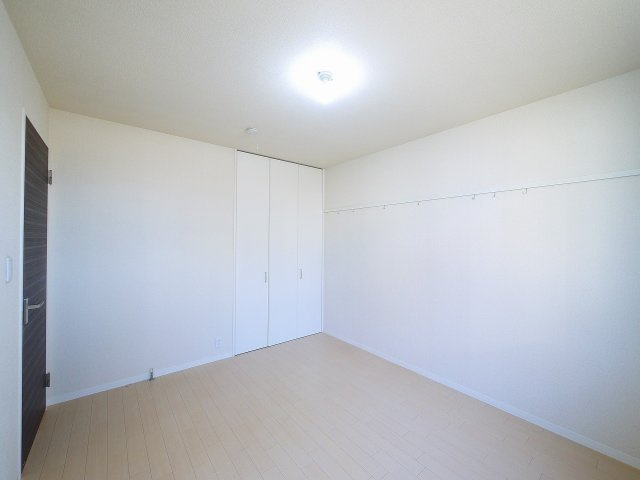 グリーンメゾン菰川Ｃの洋室|使い勝手のいい洋室です