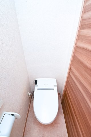 サヴォイザパームストリート　6階のトイレ|別号室のものです。現状優先になります。