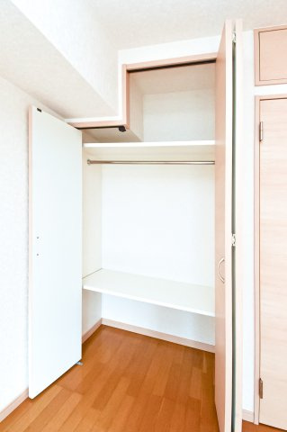 サヴォイザパームストリート　6階の収納|別号室のものです。現状優先になります。