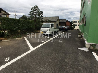 【駐車場】 | 駐車場があるので、車を買う予定の方も安心です