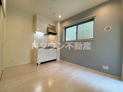 【居間・リビング】 | CREST浄心 | こちらの居間で趣味の時間をお楽しみください