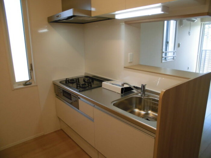 デューク 青葉のキッチン|キッチン ３口コンログリル付