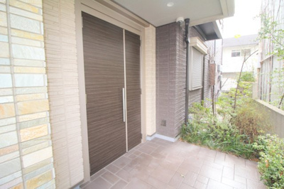 【エントランス】 | セントラル　フラッツ