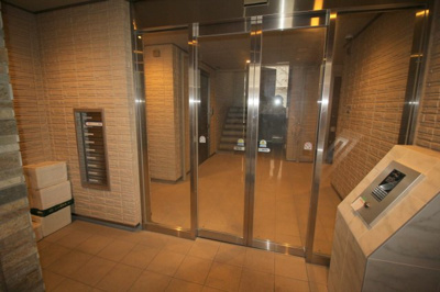 【エントランス】 | セントラル　フラッツ