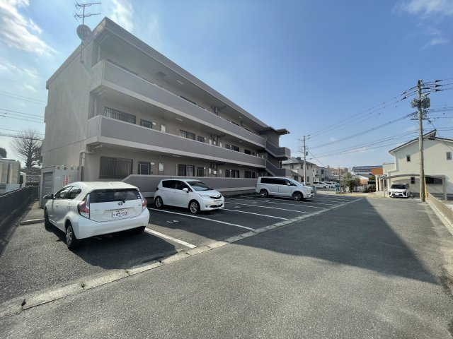 ボヌールMの駐車場
