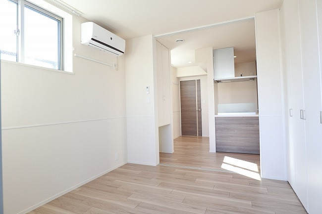 ルミエールドゥソレイユの居間・リビング