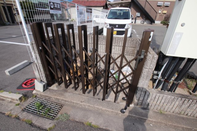【その他共用部分】 | コンフォール | 敷地内ゴミ置き場