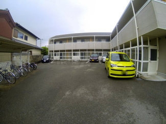 【駐車場】