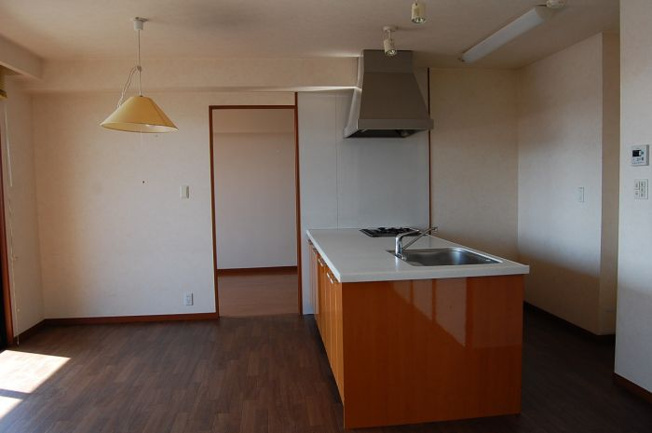 【内装】 | アメックス博多102プレミアム | 内装は落ち着いています