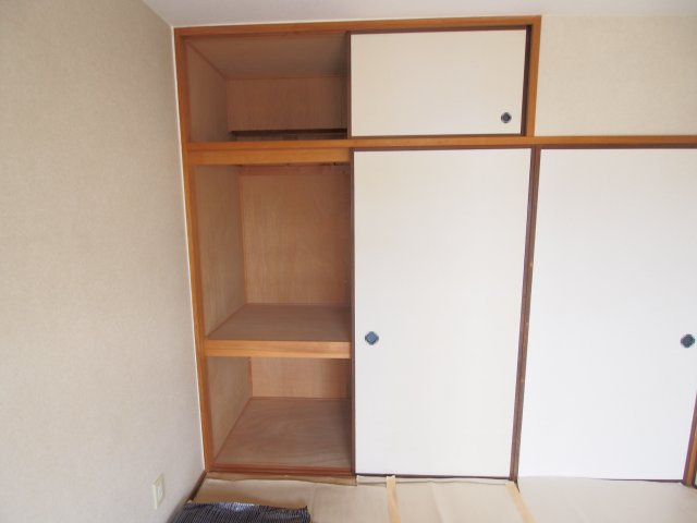 カーサ蟹原の収納