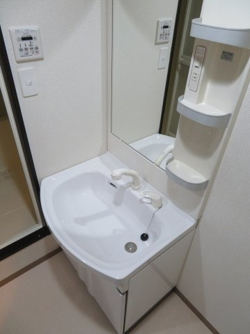 フジパレス城東諏訪V番館の洗面所