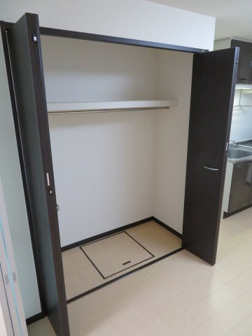 フジパレス城東諏訪V番館の収納