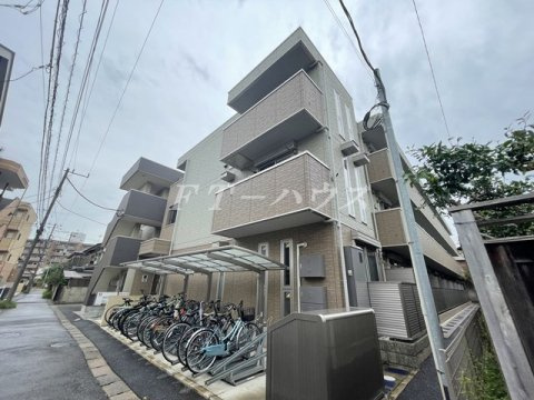 千葉市花見川区幕張町５丁目のアパートの外観