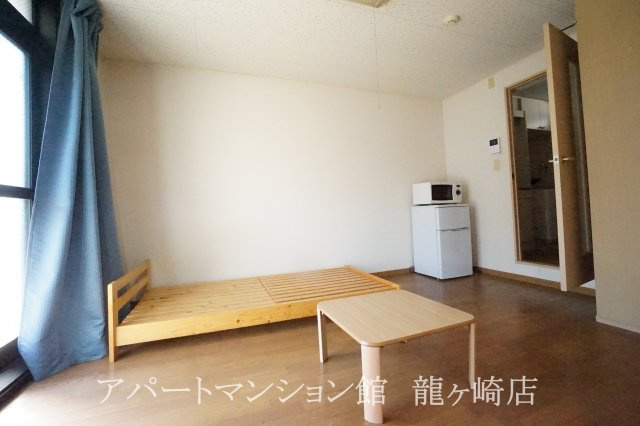 レオパレス藤ヶ丘の寝室