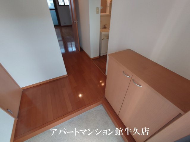 アークグレイスⅡの玄関|ゴミストッカー