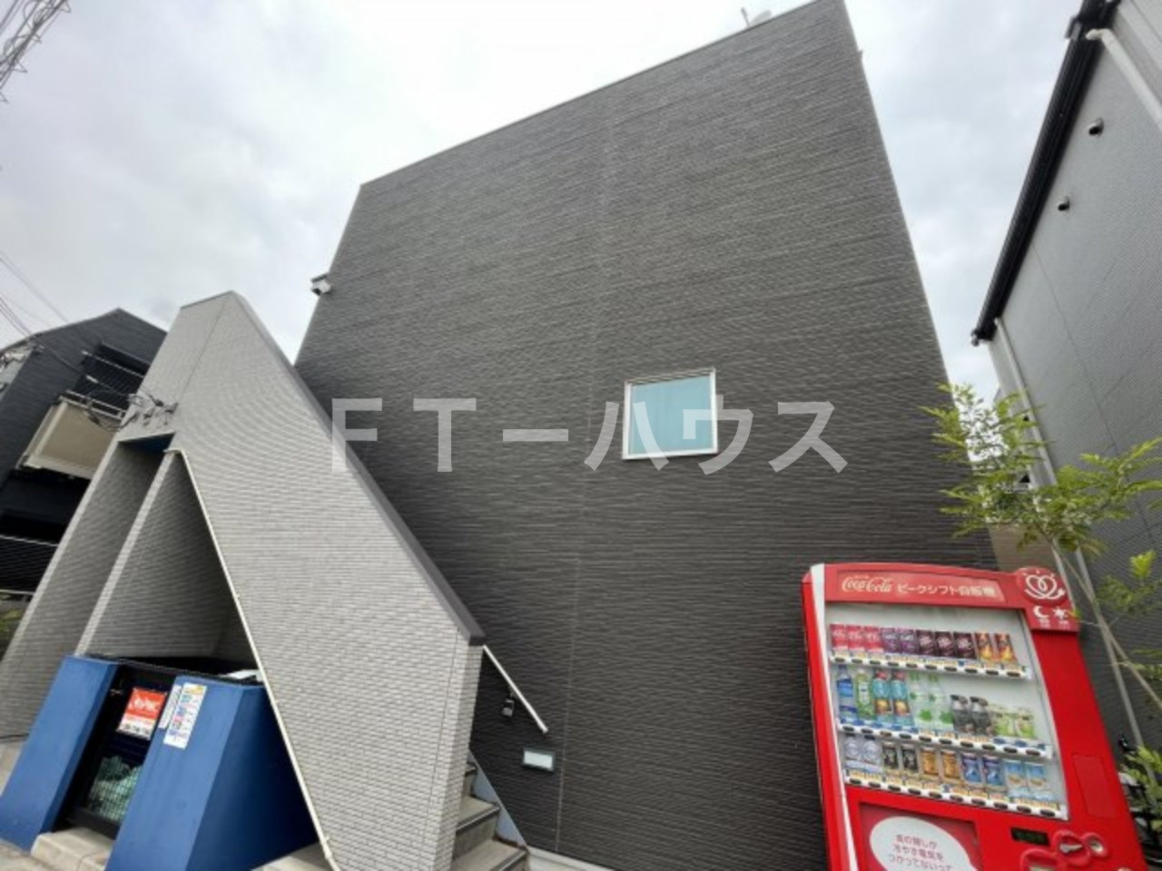 ブラインドサイド幕張の外観