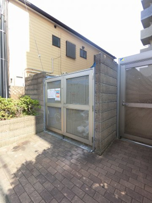 【その他共用部分】 | ライフレビュー川崎殿町 | ゴミ置場です。