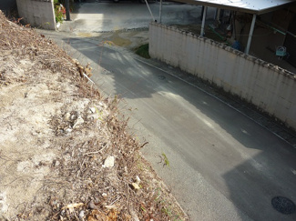【前面道路含む現地写真】
