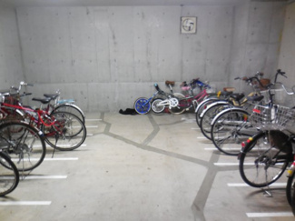【駐車場】