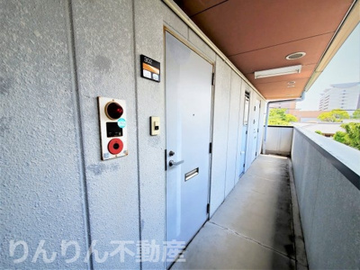 【玄関】 | アマデウスハウス | きれいな玄関です