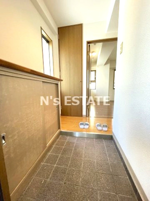 【玄関】 | パールハイツ三輪