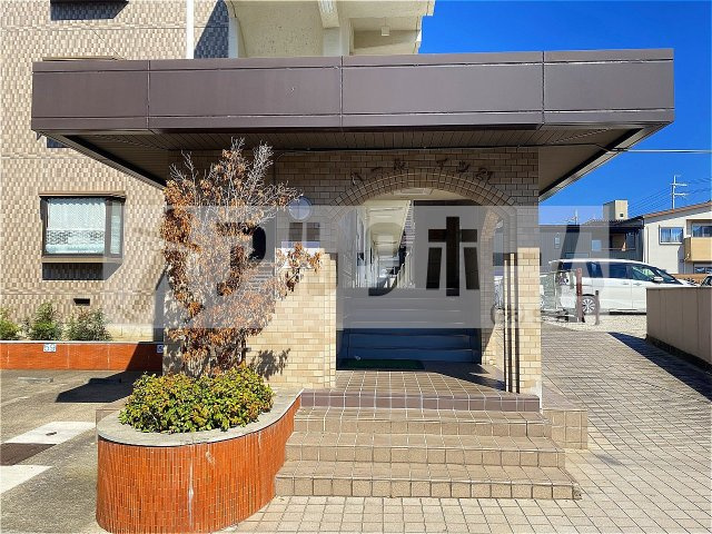 パールハイツ21のエントランス