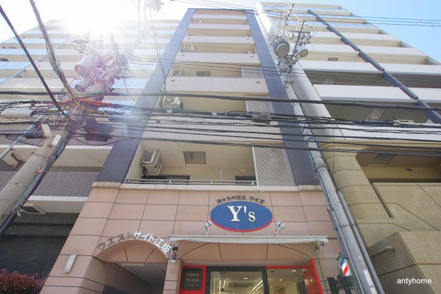 ウエストサイド江坂　仲介手数料無料のエントランス