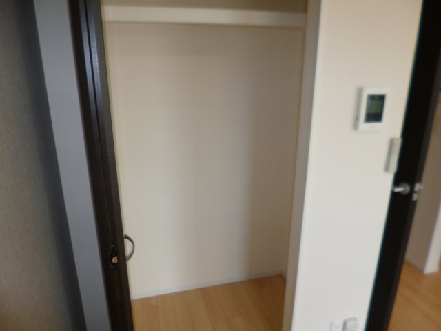 エピナールの玄関|LDK収納