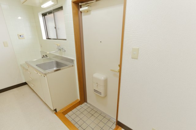 コーポ清水の玄関