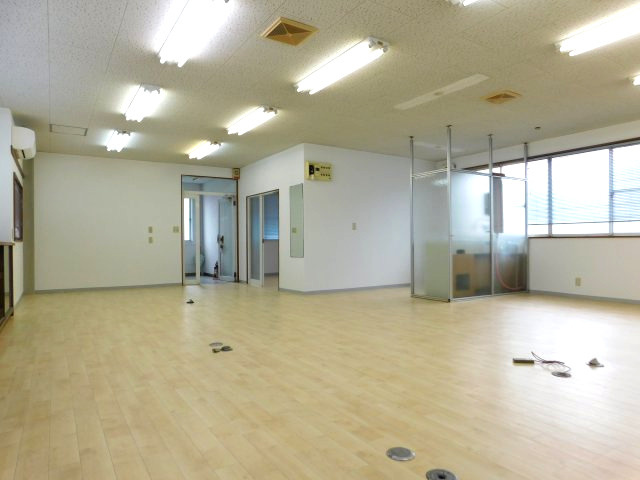 横山ビルの内装