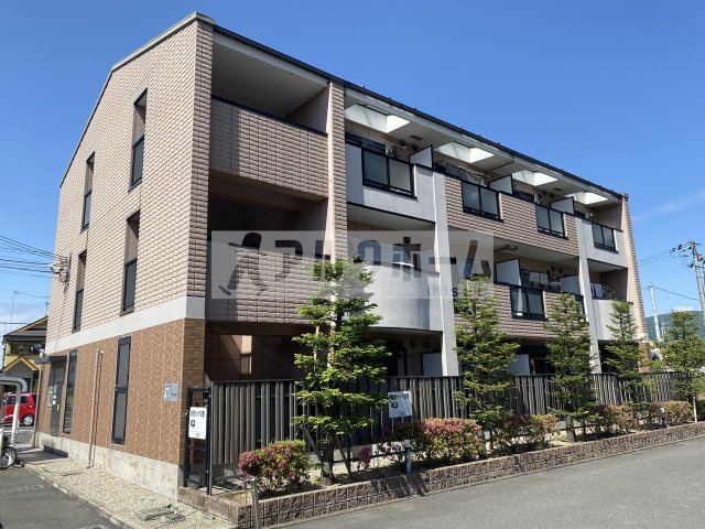 シャルム山本