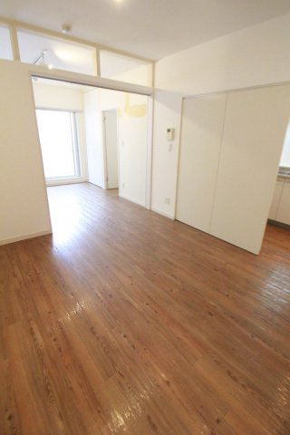 GRIDDERの居間・リビング