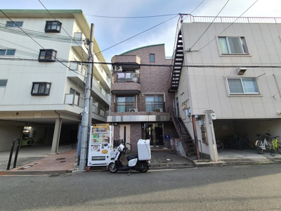 【外観】 | グレイスハイツ北大阪 | シンプルなデザインの外観です