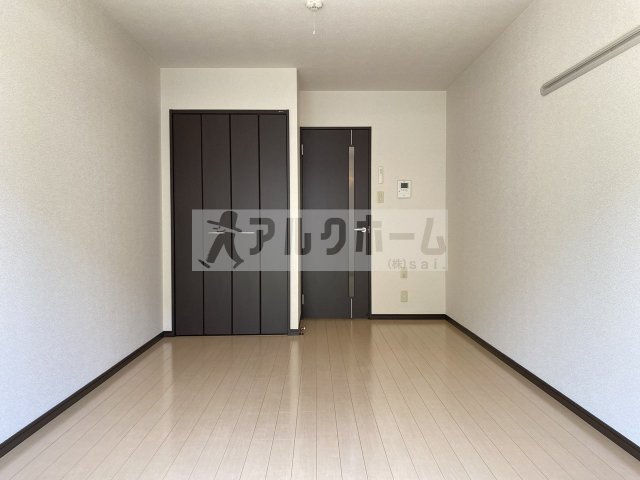 フジパレス光南町Ⅱ番館の居間・リビング