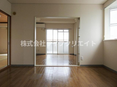 【居間・リビング】 | サンセヴィラージュ