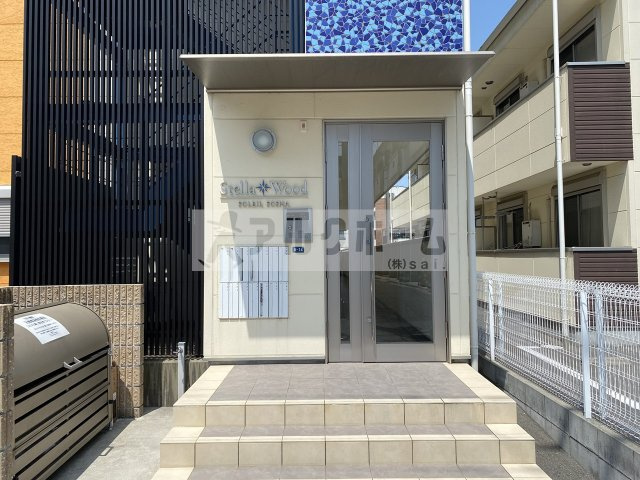 ステラウッドソレイユ惣社のエントランス