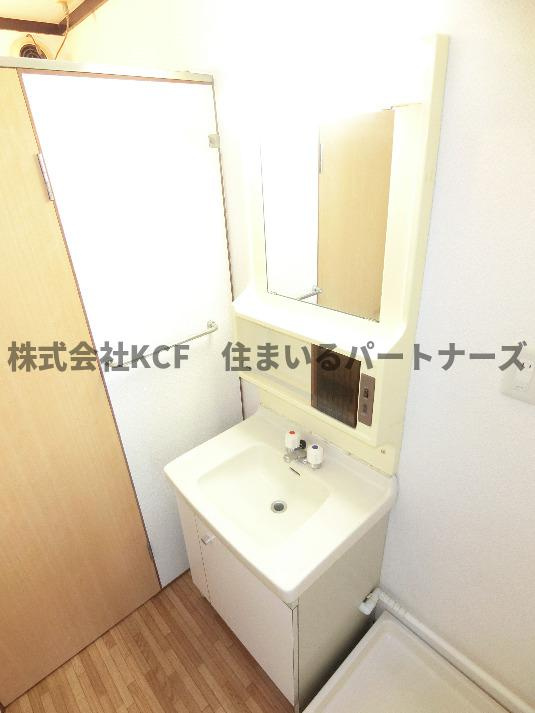 第二森光ビルの独立洗面台|朝の身支度には欠かせない独立洗面化粧台