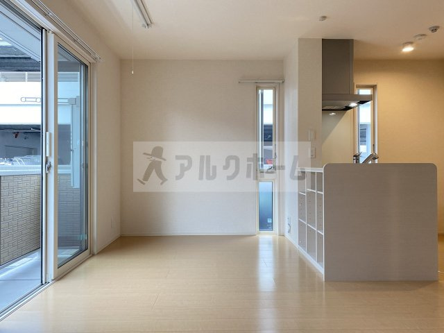 ソレイユ八尾