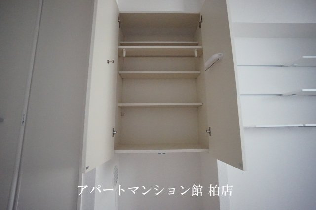 エレガントカーサⅢの収納