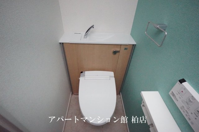 エレガントカーサⅢのトイレ
