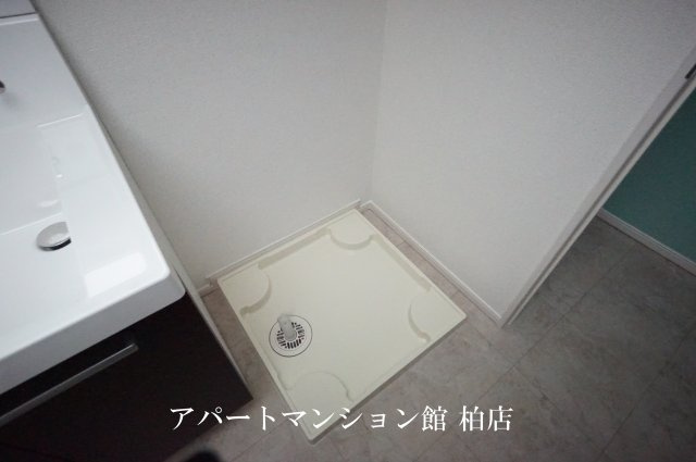 エレガントカーサⅢの洗面所