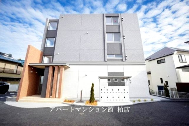 エレガントカーサⅢ