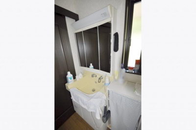 【独立洗面台】 | 加東市小沢 | 東側洗面所