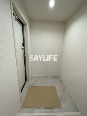 フジパレス三住町A棟の玄関