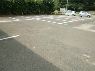 【駐車場】