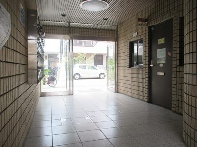 【エントランス】 | フローライト豊里１ | エントランスロビーです