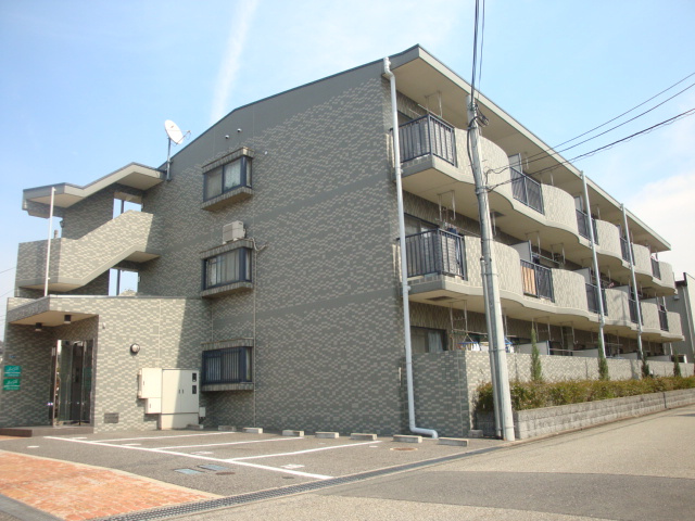 サンセール宝塚の外観