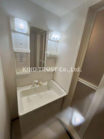 オーナーズマンション天六の洗面所|脱衣スペースもあります